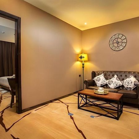 Lotus Blu Hotel Legazpi Εξωτερικό φωτογραφία