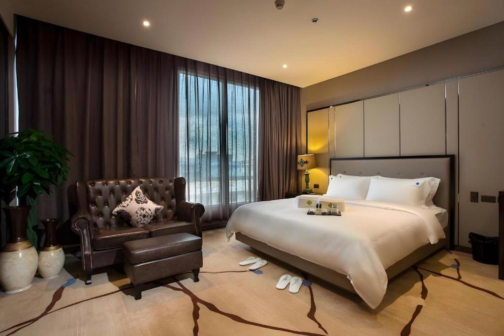 Lotus Blu Hotel Legazpi Εξωτερικό φωτογραφία