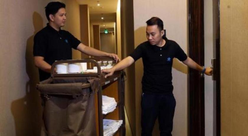 Lotus Blu Hotel Legazpi Εξωτερικό φωτογραφία