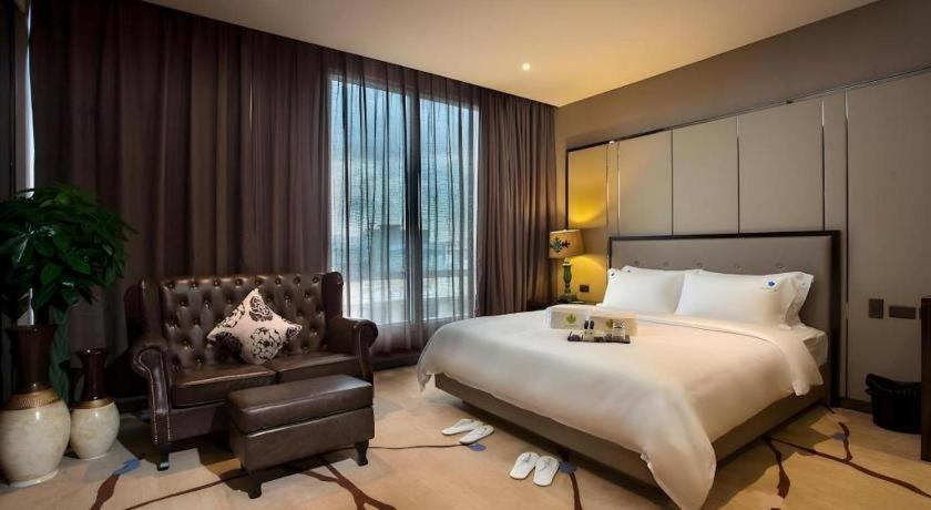 Lotus Blu Hotel Legazpi Εξωτερικό φωτογραφία